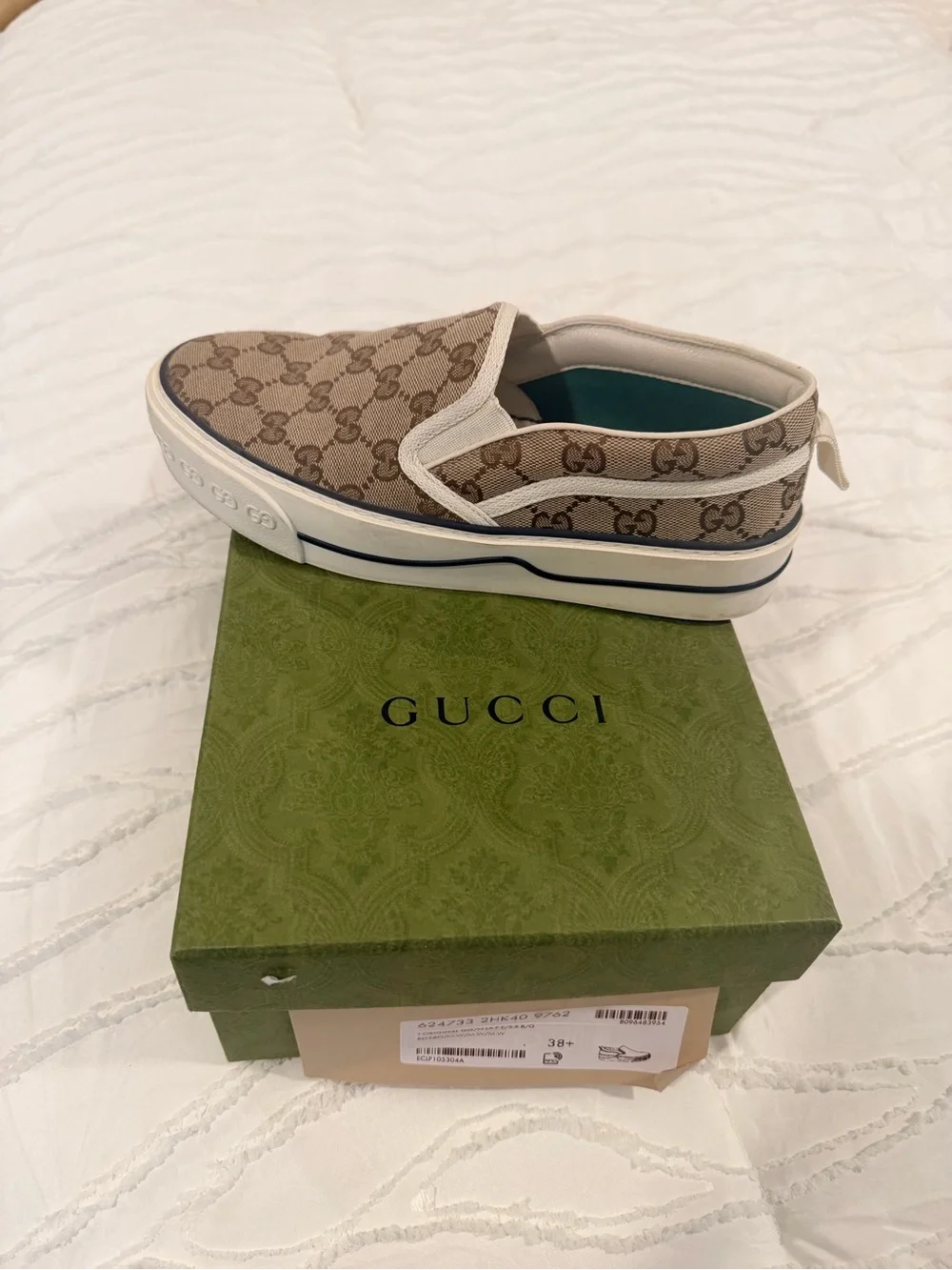 Woman’s Gucci sneakers
